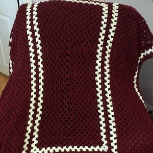 Cozy Burgundy and Cream Crochet Throw Blanket